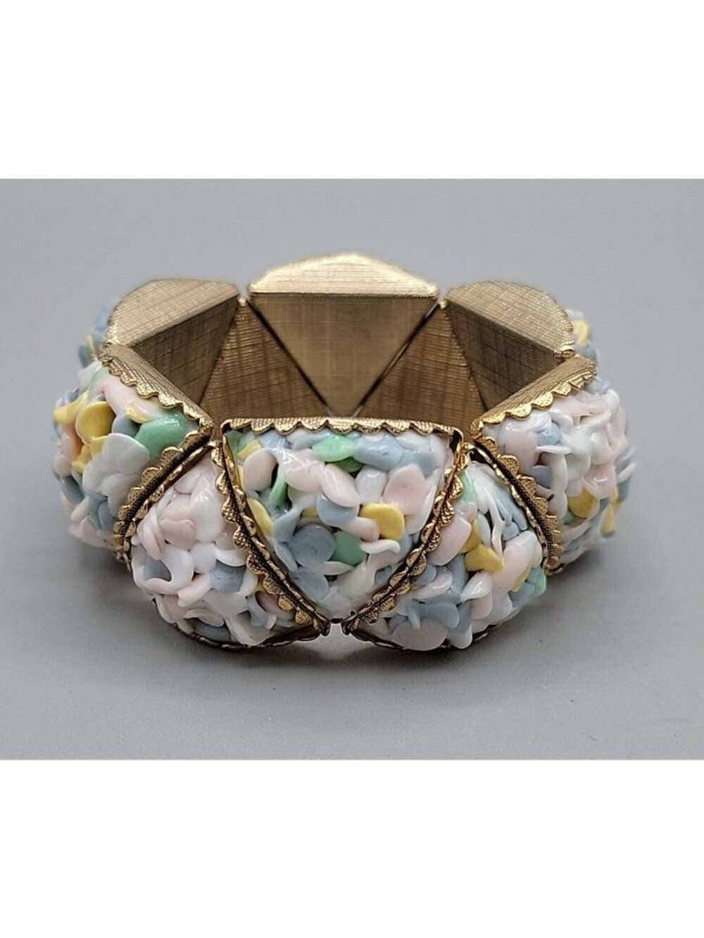 Vtg Pastel Mosaic Demi-Parure Set Triangle Clip-On Earrings Segmented Bracelet - Picture 8 of 16